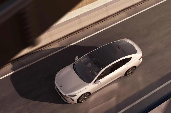 Nio Et7 четырехдверный и пятиместный роскошный новый энергетический автомобиль 1