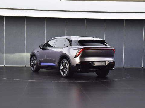 Hiphi Y 2023 765km Flagship New Energy Electric Car 4 Wheels High Speed Electric Car For Sale