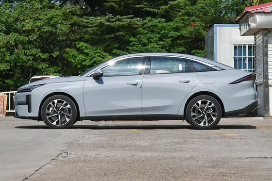 2023 Geely Auto Galaxy L6 60km 125 Km 1.5T 3DHT Hybrid LHD Sedan Yinhe L6 Electric Sedan Deposit