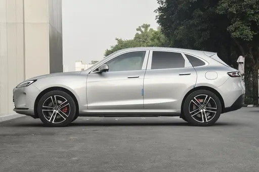 AITO M5 Hybrid Vehicles 260KM 235KM Standard Edition EVR EV SUV
