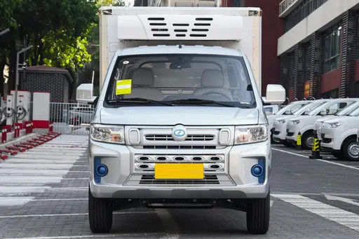 Ruichi EC71L Refrigerated 50.38 KWh Battery 270km Range Cargo Truck